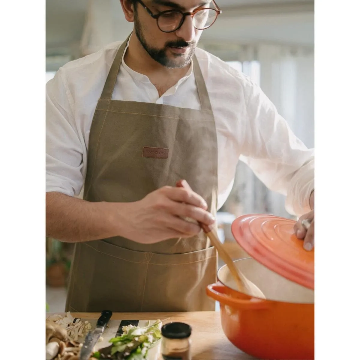 Acrylic Coated Apron - Wild Griffon