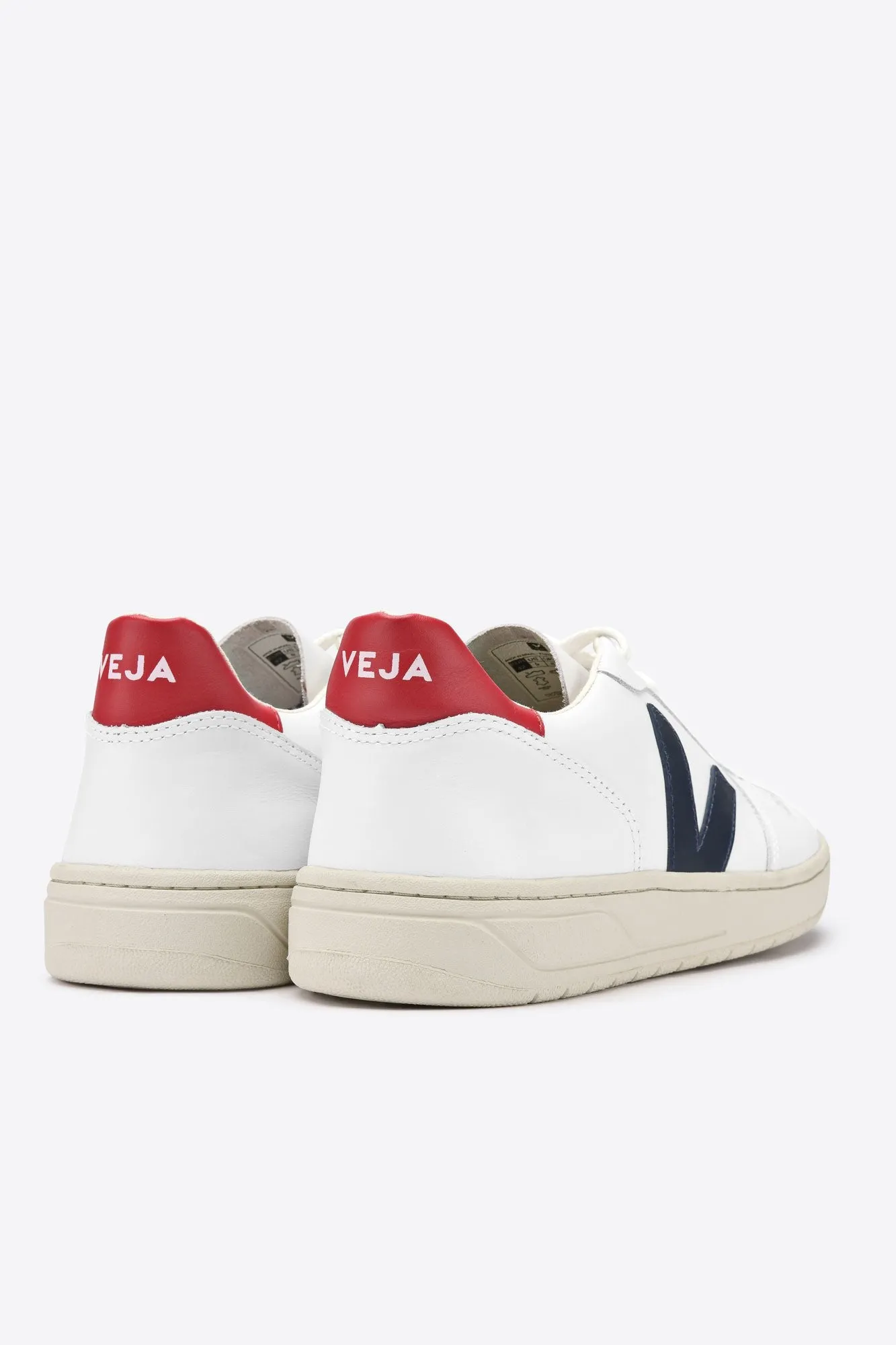 Veja Men's V10 Sneaker